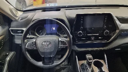 Toyota Highlander photo-9